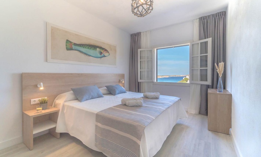Image 11: ✈ MINORQUE | Fornells - Fergus Club Carema Splash 4* - Appartement