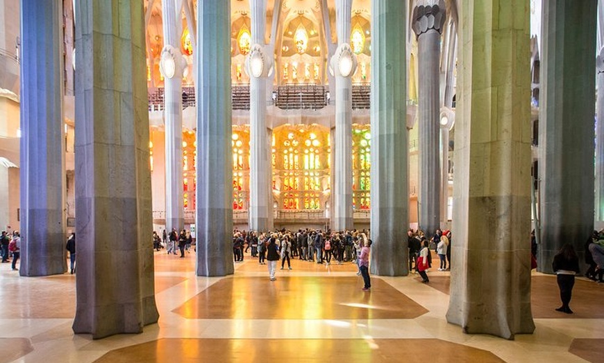 Image 3: Recorrido guiado rápido por la Sagrada Familia