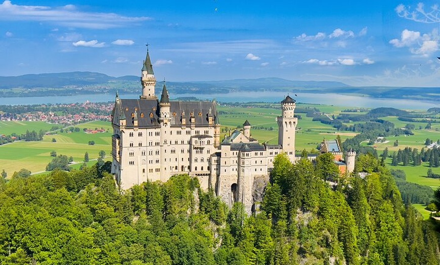 Image 9: Schloss Neuschwanstein Privattour ab München bis 8 Pax