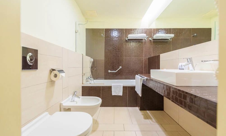 Image 24: ✈ HUNGARY | Budapest - Buda Castle Fashion Hotel 4*, 2 nights - Cit...