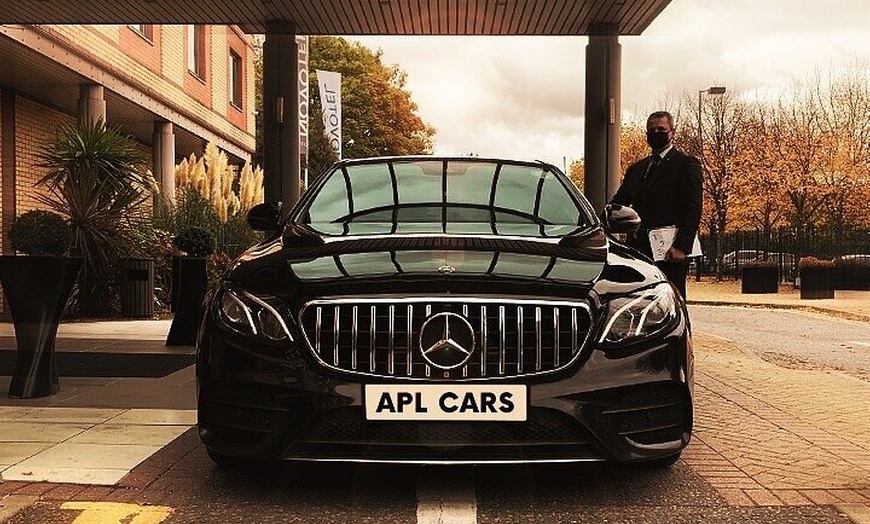 Image 3: Central London to Portsmouth Cruise Port Private Transfer