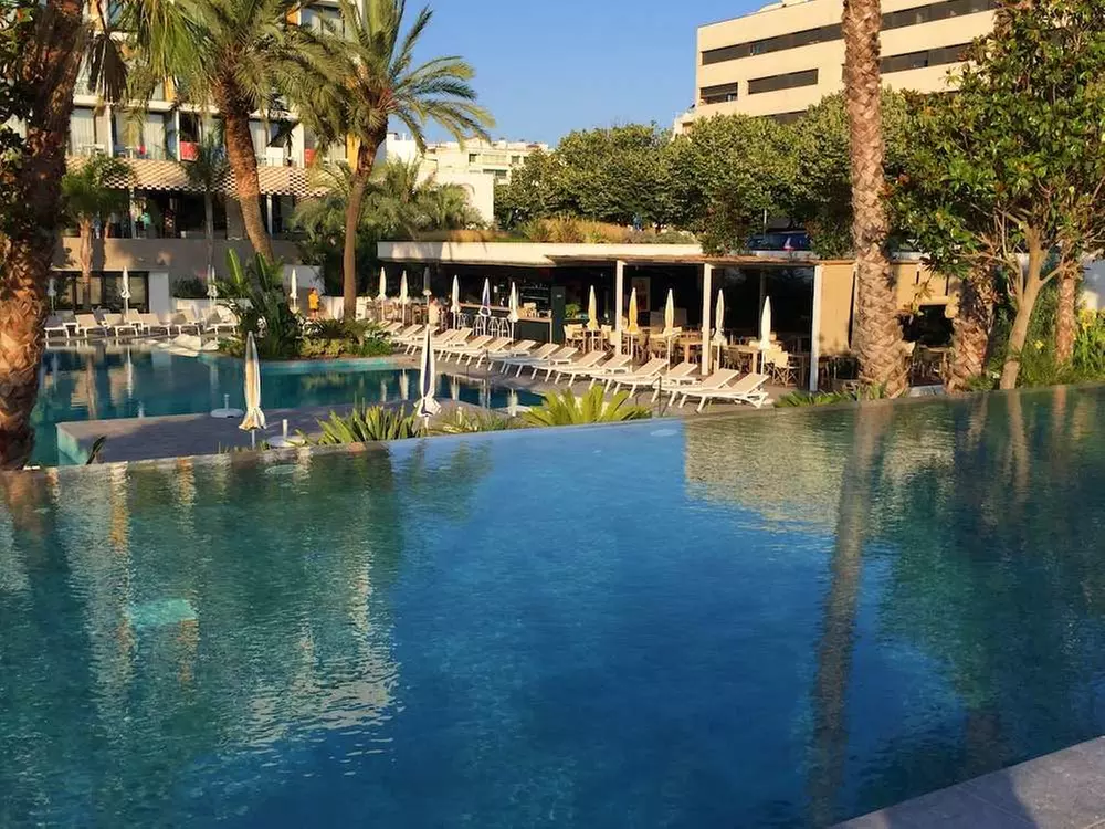 ✈ COSTA BARCELONA | Malgrat de Mar - AQUA Hotel Silhouette & Spa - ...