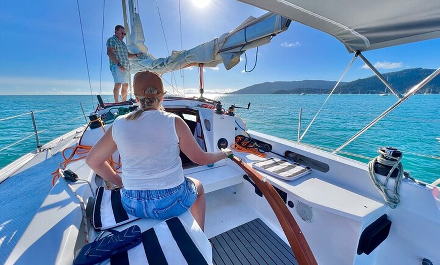 Image 6: Sunset Sail Cruise Airlie Beach