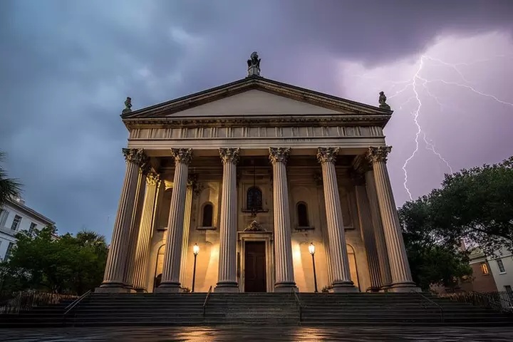 Small Group Ghost Tour Charleston: 60min of True Haunted History