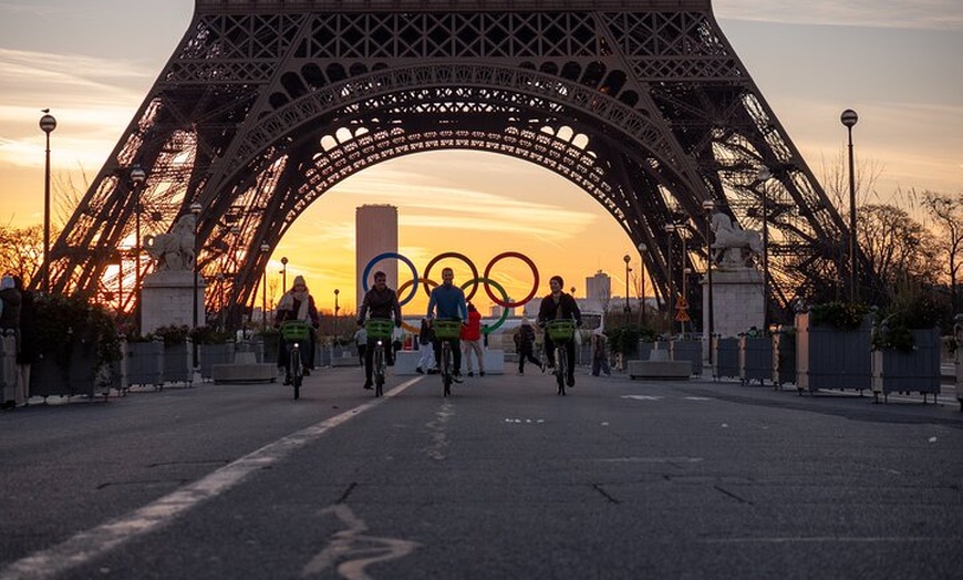 Image 4: Sunrise Biking Tour: Paris devant les foules