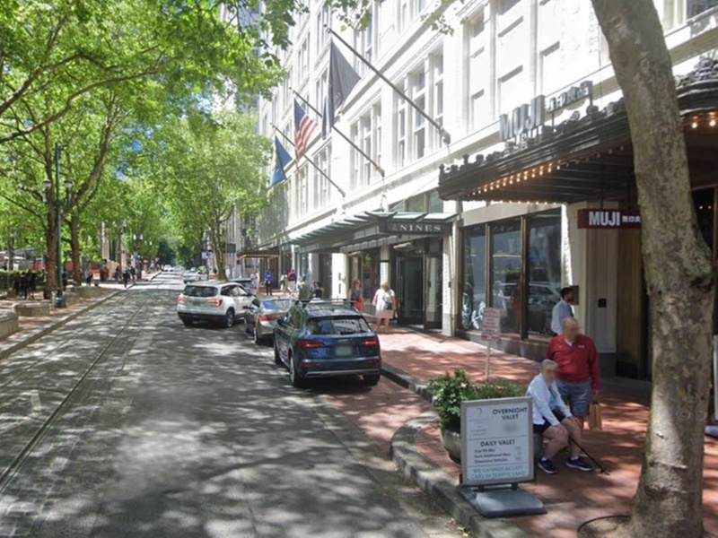 Parking at The Nines Hotel - Valet Kiosk