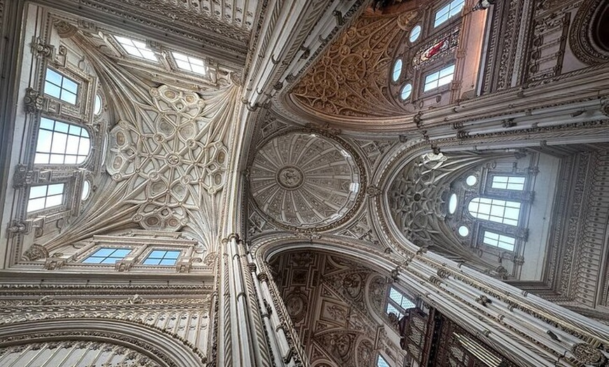 Image 9: Tour guiado Mezquita Catedral de Córdoba Español GRUPO REDUCIDO