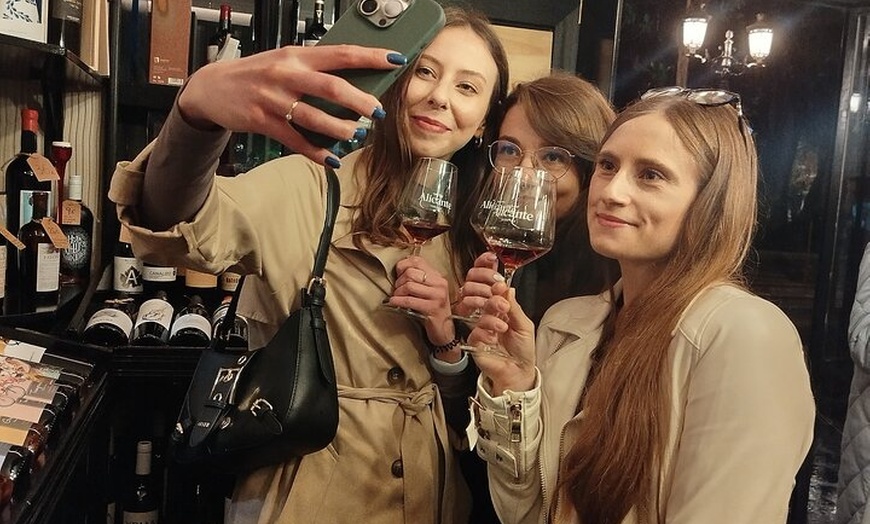 Image 2: Elche's Sweet and Savory Secrets : Excursión gastronómica delicadeza