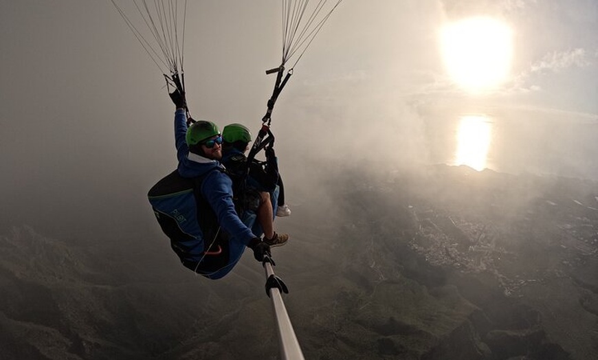Image 3: Parapente en Costa Adeje, el mejor vuelo biplaza en Tenerife