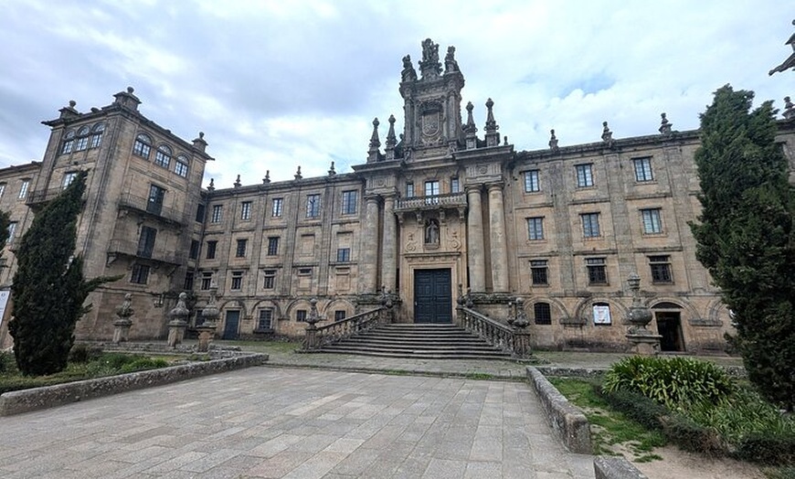 Image 24: Tour privado de un día con todo incluido por Galicia