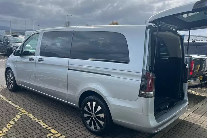 Edinburgh Airport private transportation to Hotel in Edinburgh - Primary Image