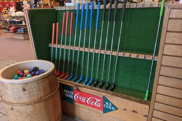 Bonanza Golf & Gifts Entry Ticket in Orlando