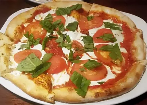 5% Cash Back at Anna's Italian Restaurant & P...