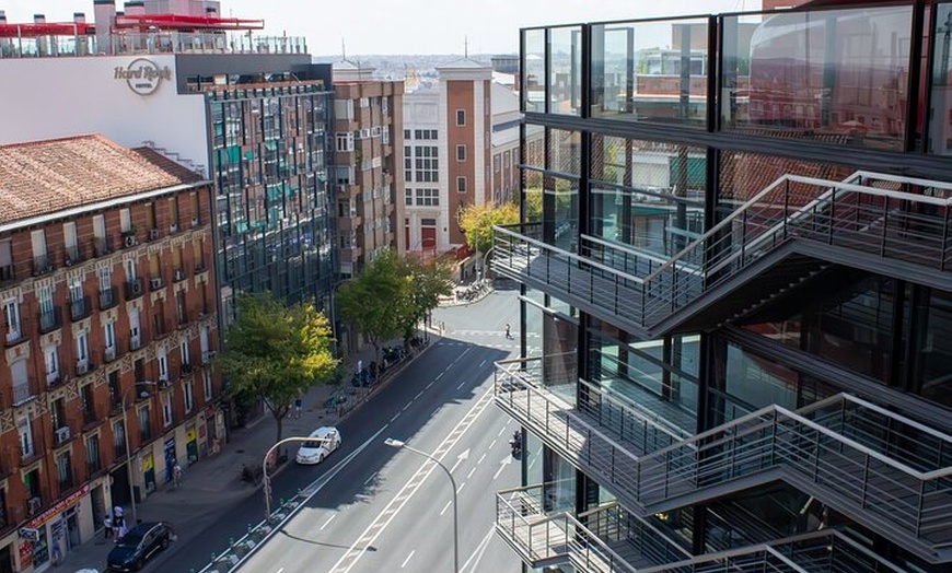 Image 17: Visita al Museo Reina Sofía: Obras maestras con guía local