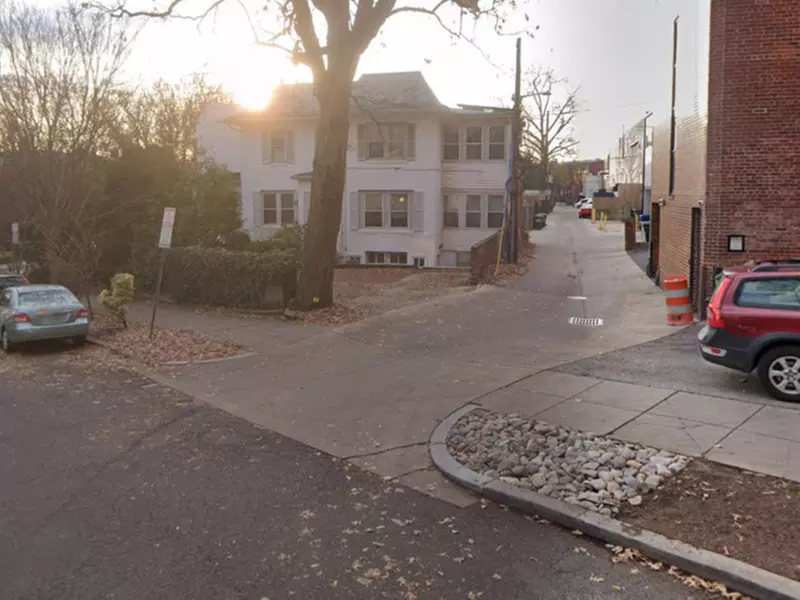 Parking at Alley Space - 2631 Connecticut Ave. NW. Garage - Valet A...