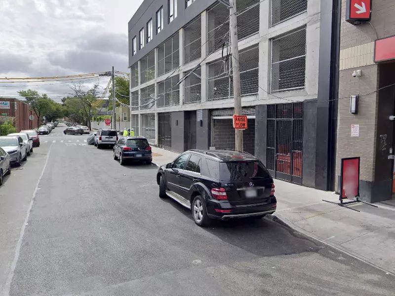 Parking at Parking Systems - Hillside Tower Garage (AirTrain JFK)
