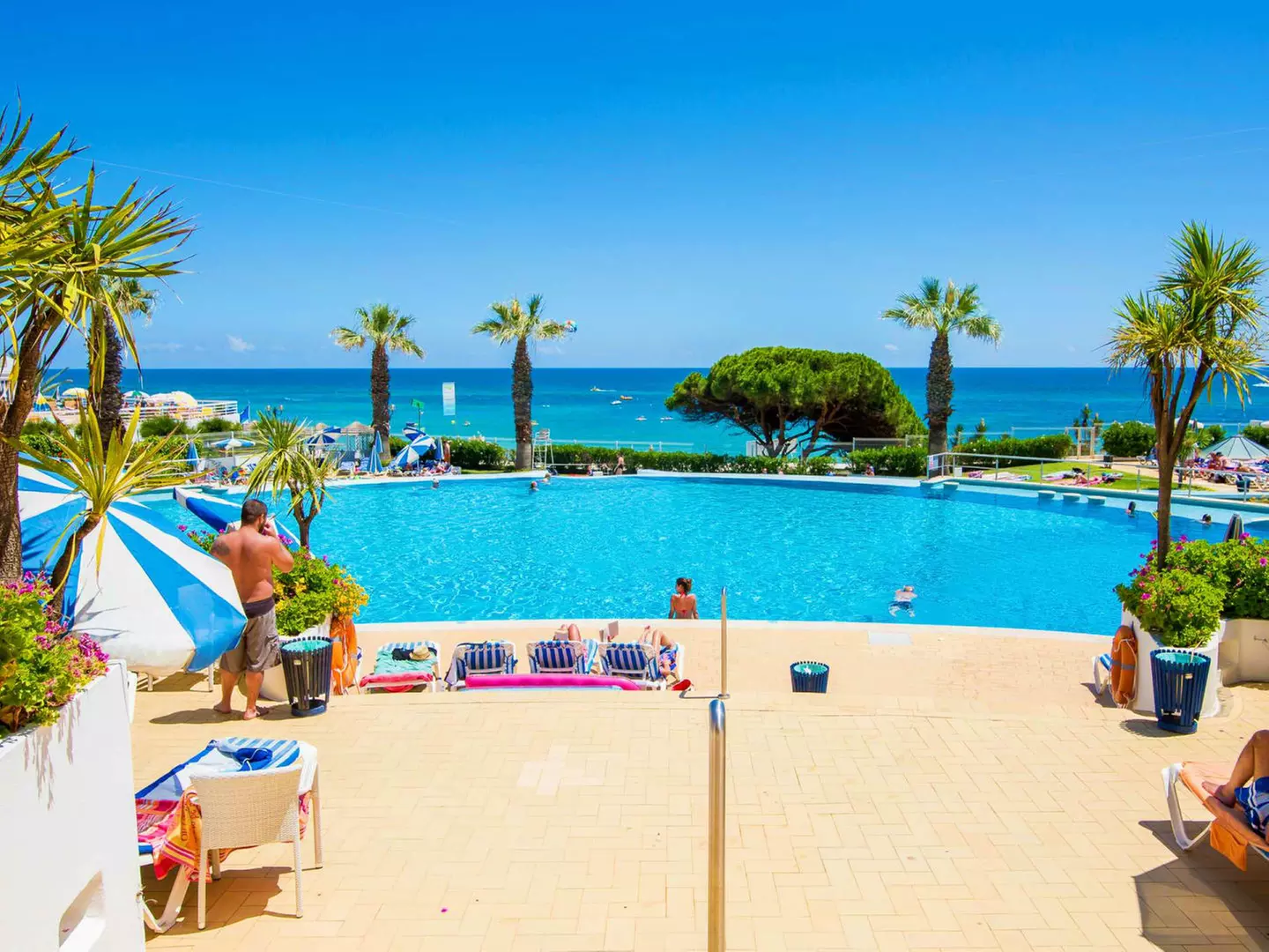 ✈ ALGARVE | Albufeira - Aparthotel Grand Muthu Oura View Beach Club...
