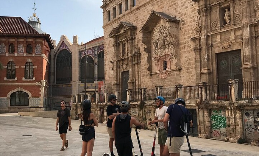 Image 3: Pasea por Valencia en Scooter eléctrico