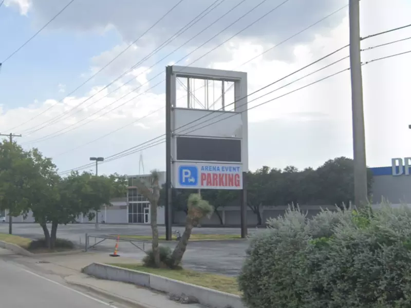 Parking at Inspiration Parking Bus Parking Lot