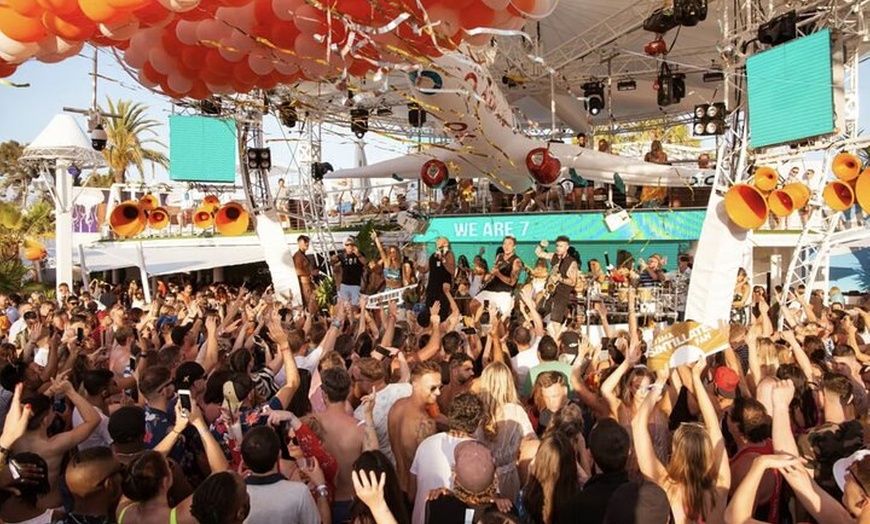 Image 13: Ibiza : Hip-Hop, R&B & Reggaeton Nightclub & Pool Party Pass