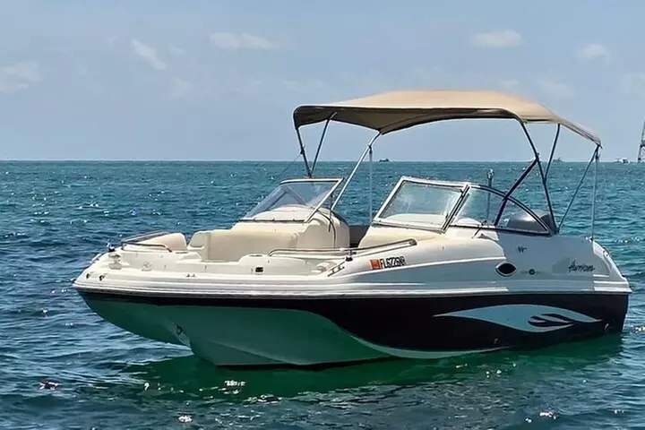 21' Hurricane Sundeck Boat Rental - Second Medium