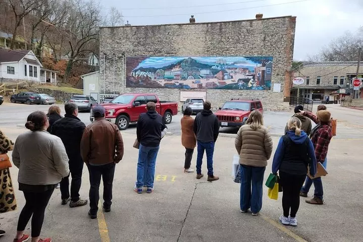 70-Minute Guided Downtown Eureka Springs Walking Tour