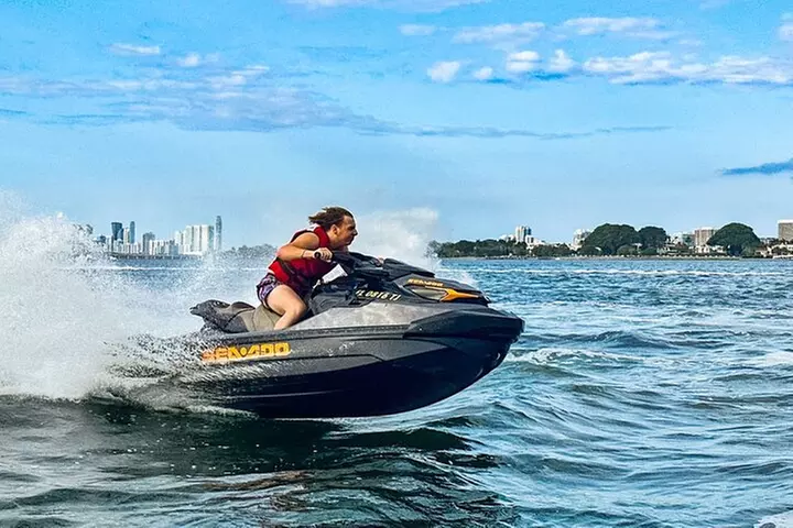 Miami: Jet Ski Tour of Biscayne Bay from Bayside Marketplace