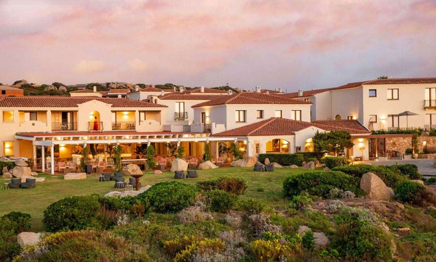 Image 12: ✈ SARDAIGNE | Santa Teresa di Gallura - Mangia's Sardinia Resort 3*...