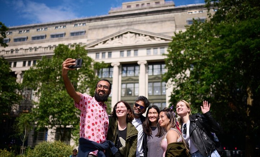 Image 4: Manchester Outdoor City Hunt