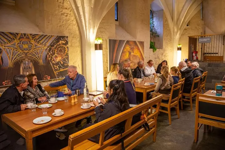 Priority Access Westminster Abbey Tour with a Professional Guide