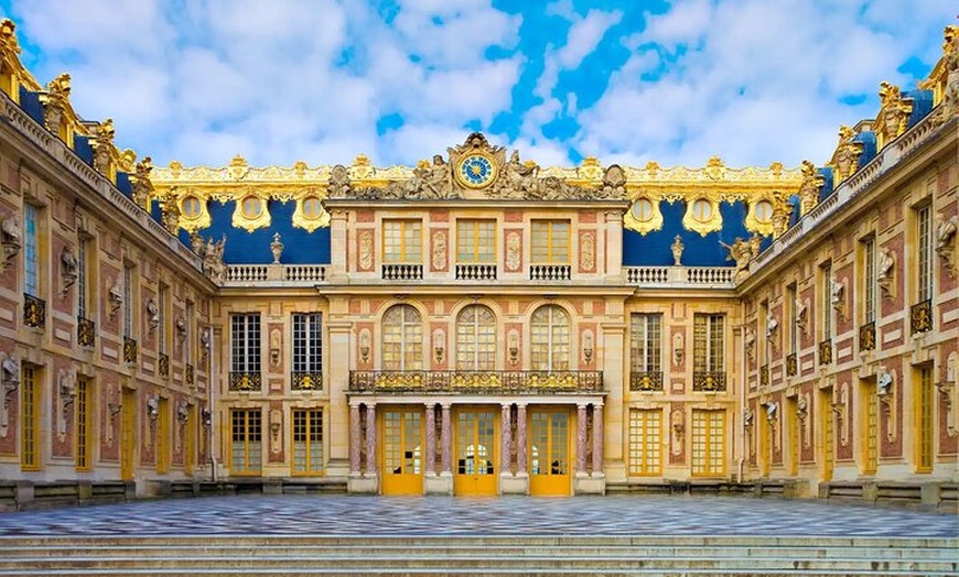 Image 6: Château de Versailles et jardins avec prise en charge à l'hôtel et ...