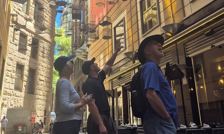 Image 2: Sydney Highlights Walking Tour: Bridge Rocks House