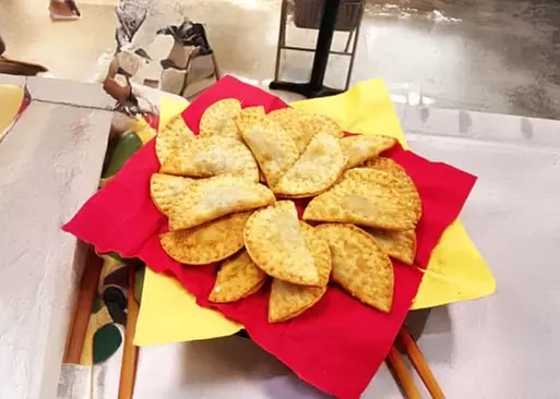 5% Cash Back at La Familia Latin Hot Food & G...