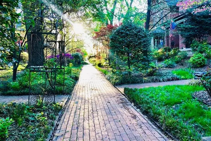 ORIGINAL Old Louisville Walking Tour seen in The New York Times!