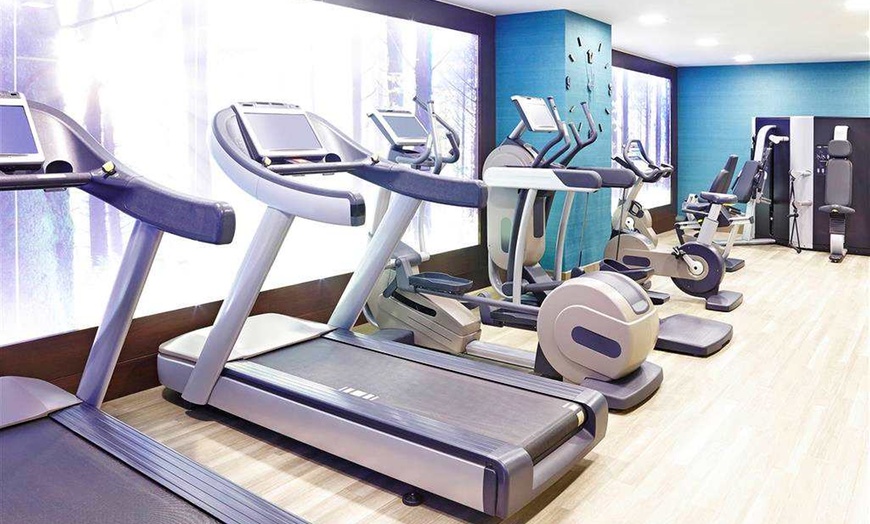 Image 15: ✈ ROYAUME-UNI | Londres - Match Angleterre VS Irlande - Tournoi des...