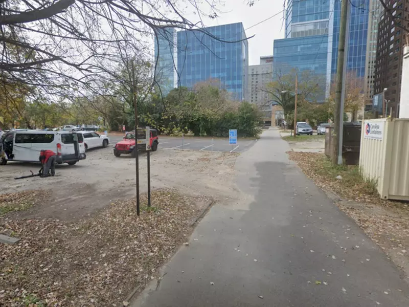 Parking at Lincoln Lot