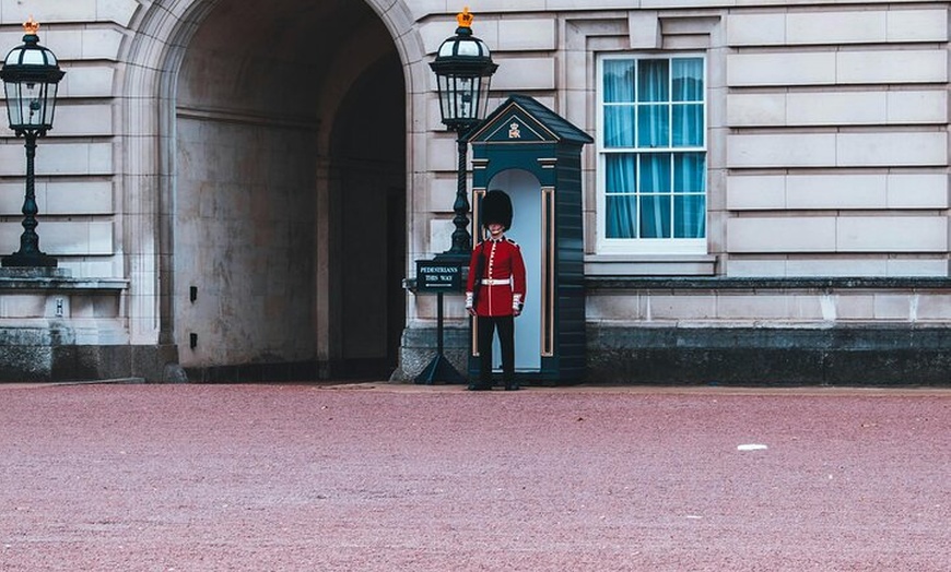 Image 4: London Airport Layover: Private Sightseeing Tour with Chauffeur