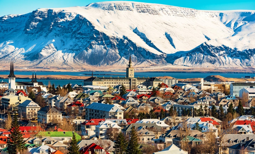 Image 1: ✈ ISLANDA | Reykjavik - CenterHotel Klopp 3* - City break