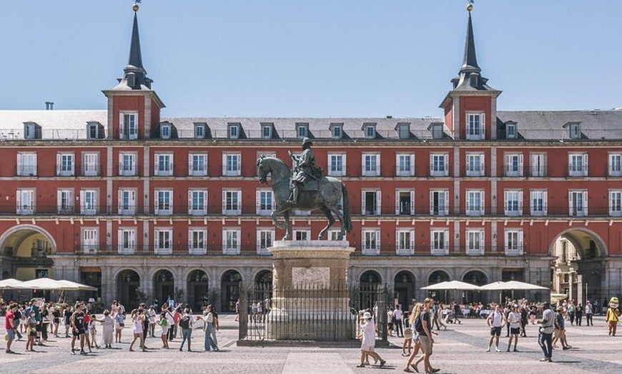 Image 12: Madrid : Tour digital sin guía – Usa tu teléfono para explorar