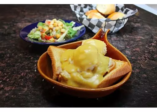 5% Cash Back at Round The Clock Restaurant