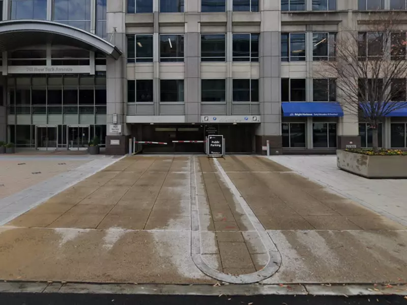 Parking at 901 New York Ave. Garage