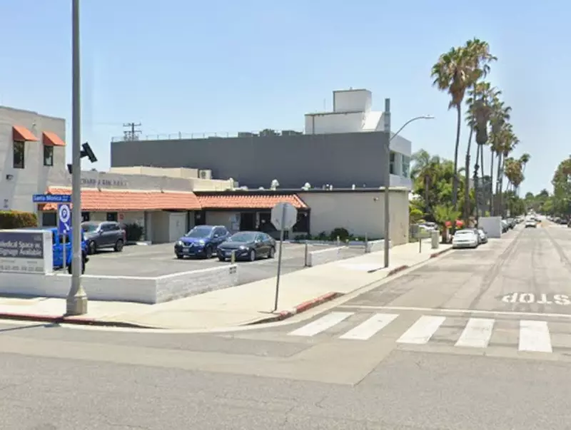 Parking at [SQ76] 1908 Santa Monica Blvd. Lot