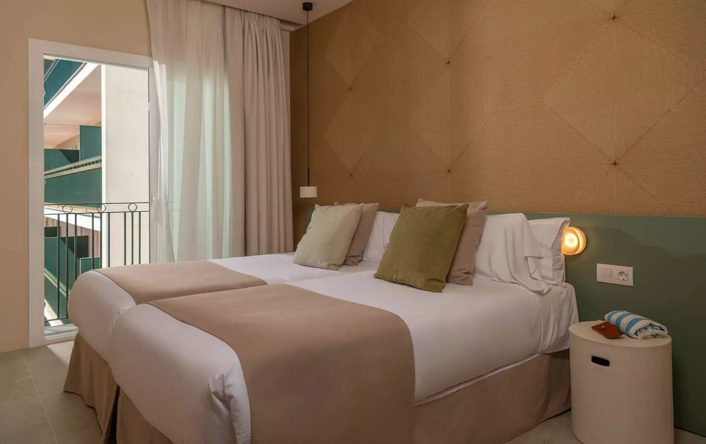 ✈ COSTA BRAVA | Lloret de Mar - Aqua Hotel Bertran Park 4*, 2 Nächt...