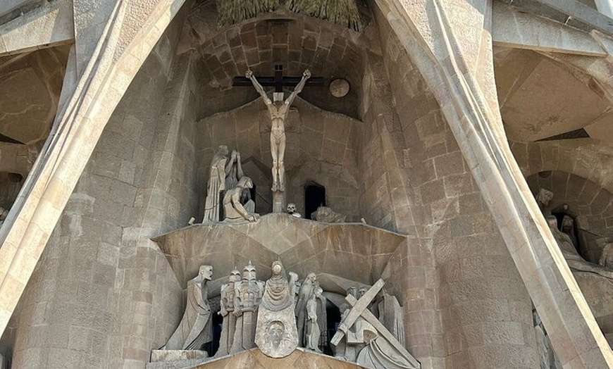 Image 25: Tour privado a la Sagrada Familia con guía oficial