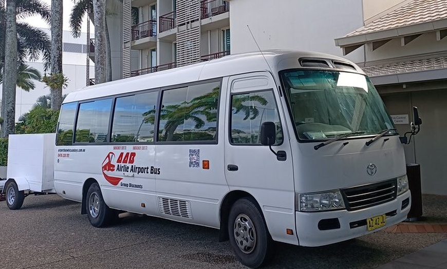 Image 5: Airlie Beach: Transfer To Whitsunday Coast Airport