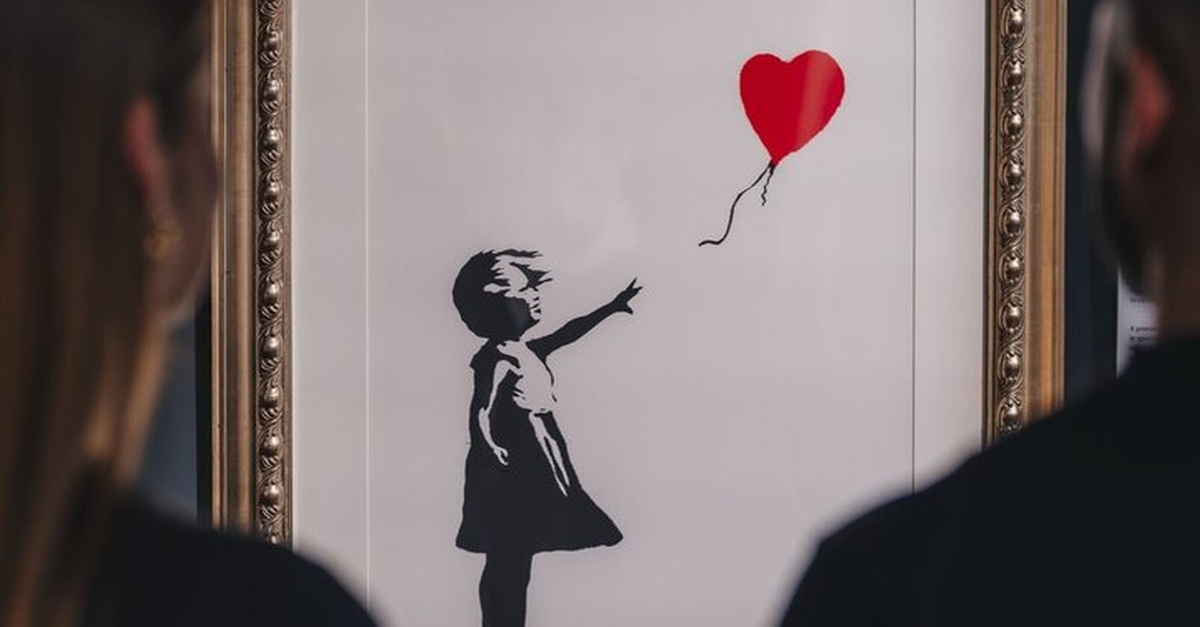 Cartel de Entrada al Museo Banksy en Madrid