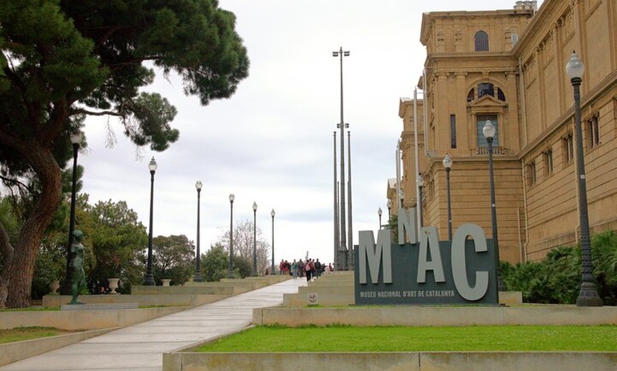 Image 4: Maravillas de montaña de Montjuïc : Tour a pie
