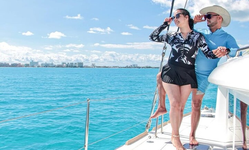 Image 4: Luxury Catamaran to Isla Mujeres All Inclusive Open Bar Buffet