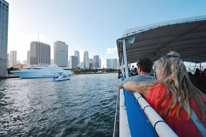 Miami Skyline & Star Island 90 Minute Cruise