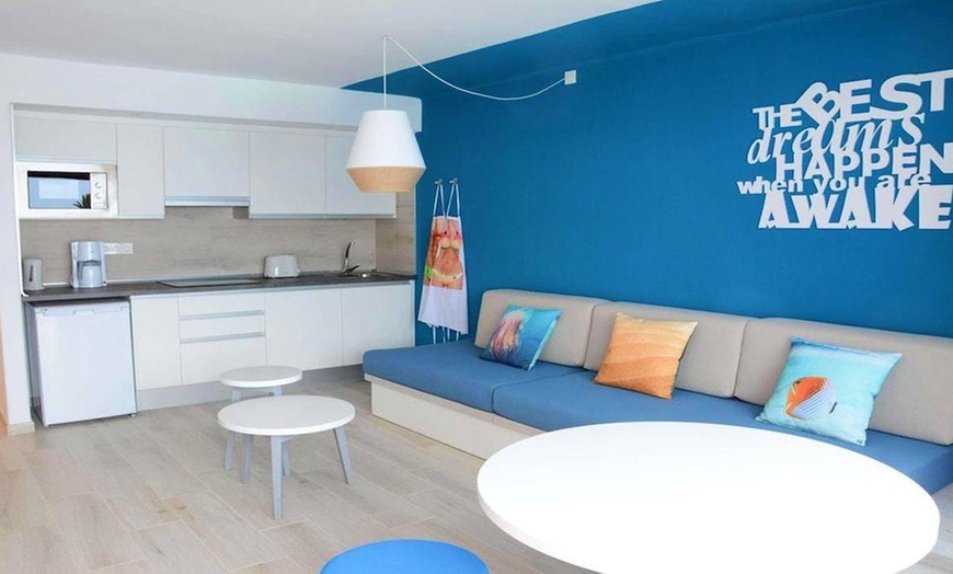 Image 8: ✈ LANZAROTE | Puerto del Carmen - R2 Bahía Kontiki Beach Apartments...